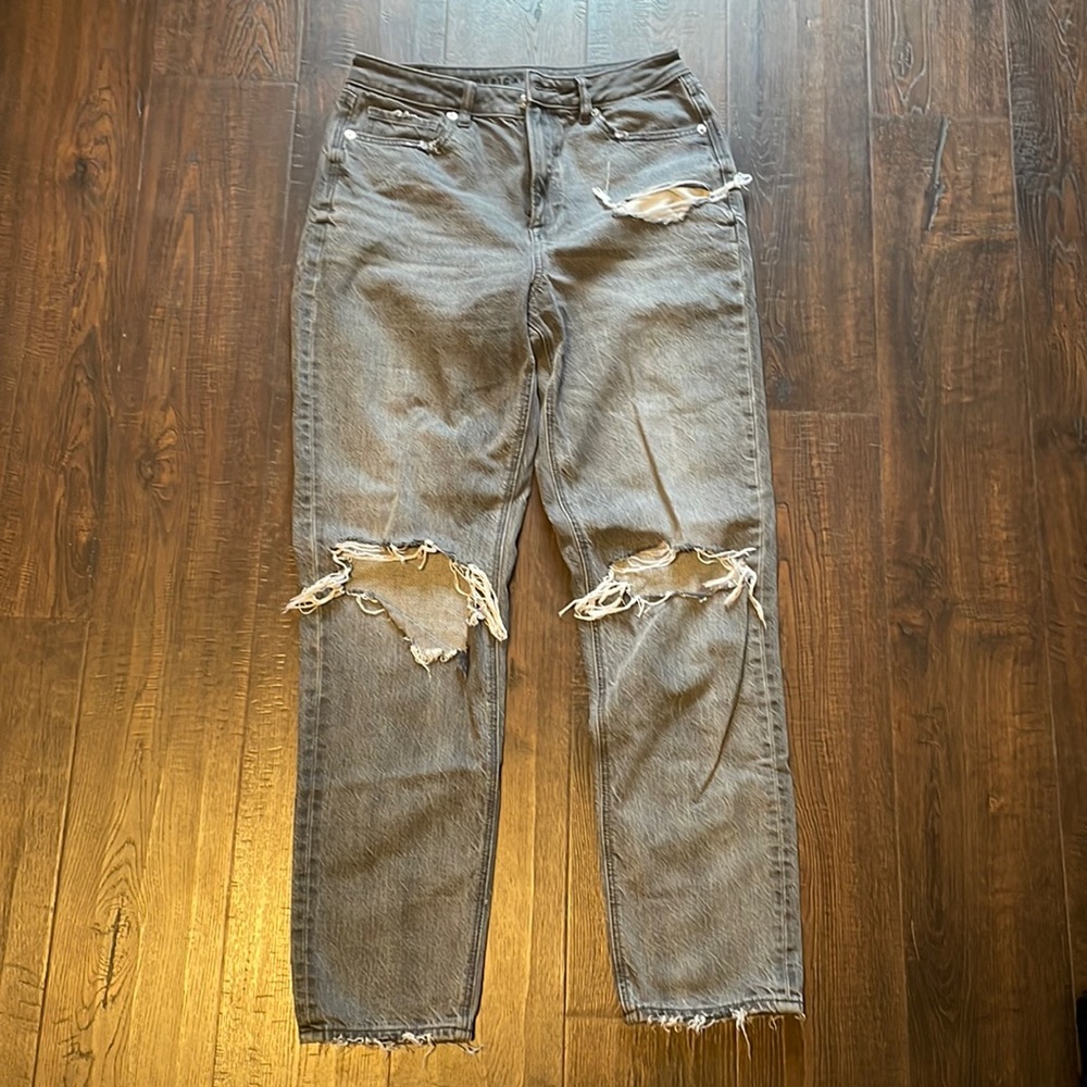 American Eagle Mom Jeans